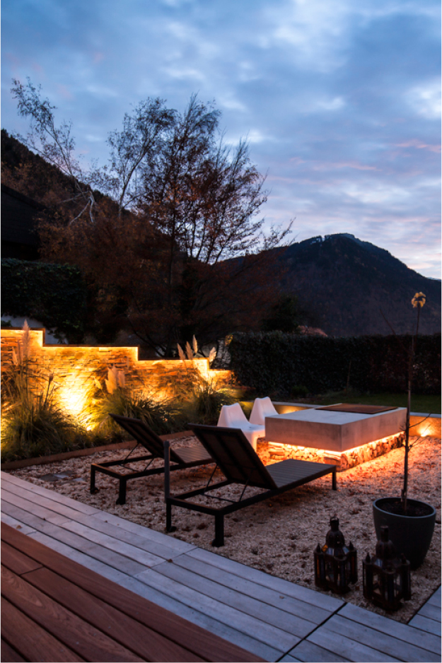 Terrasse mit Pool