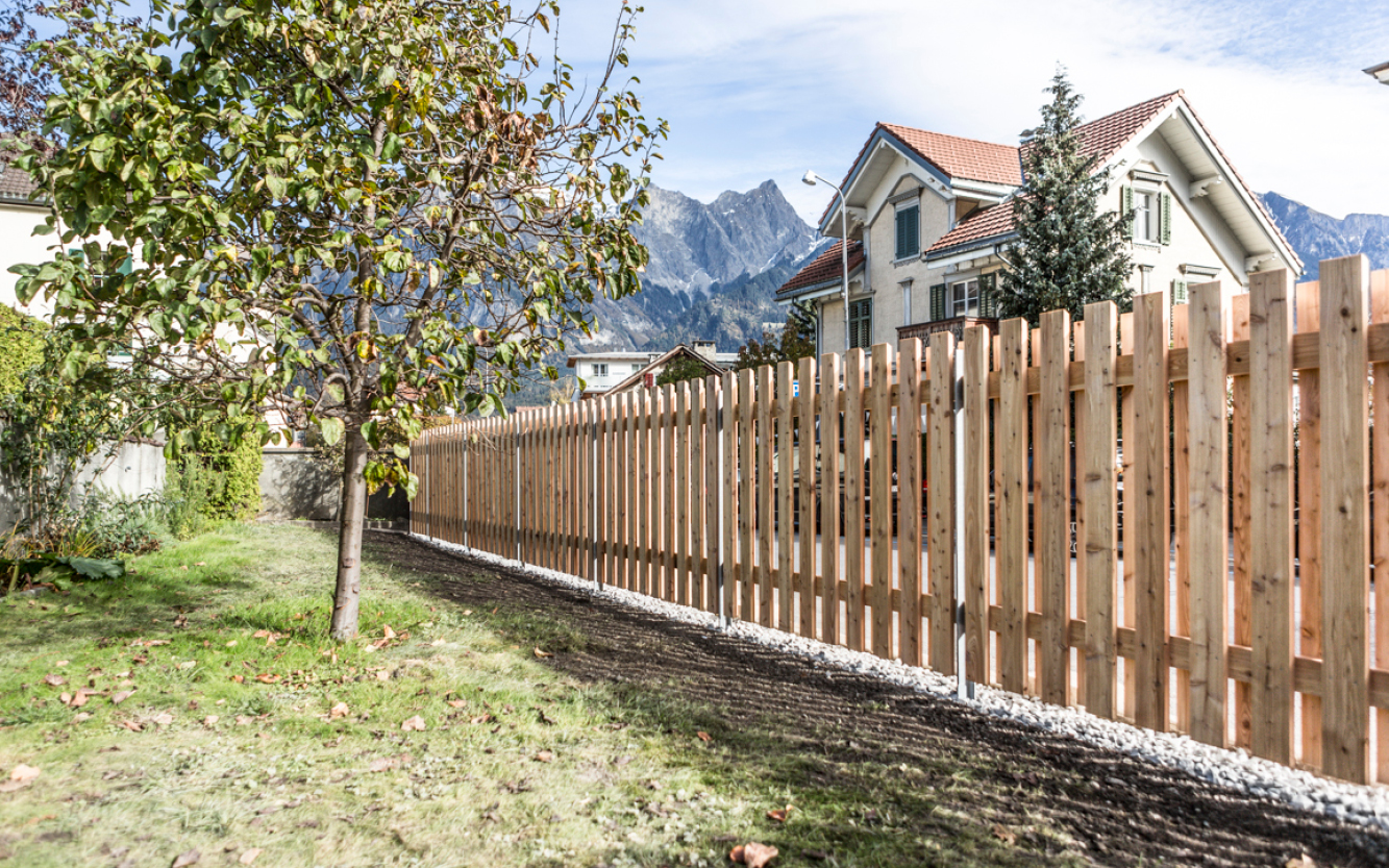 Holz im Garten